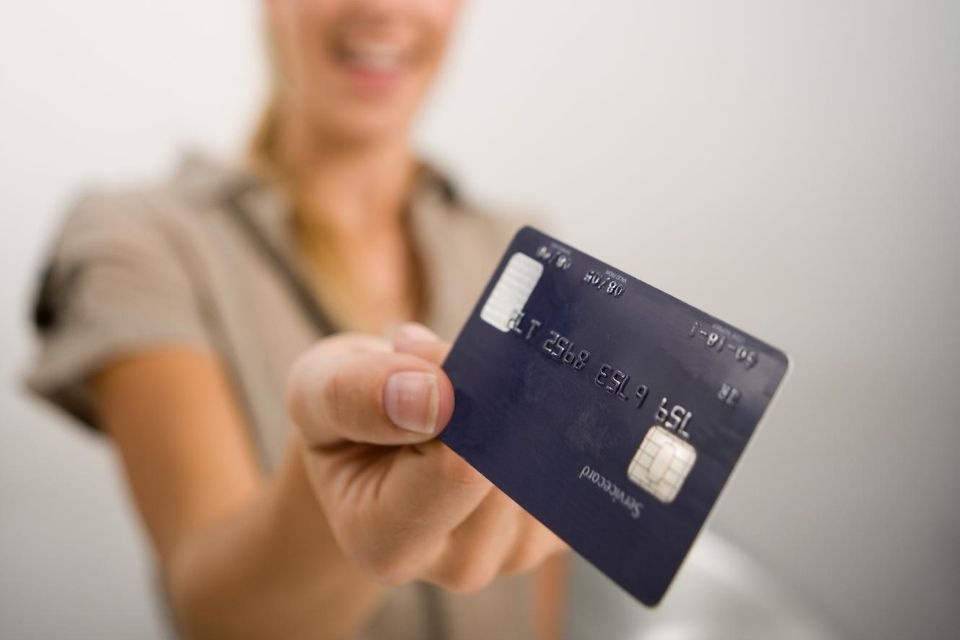 What Are the Best Credit Cards to Build Credit?